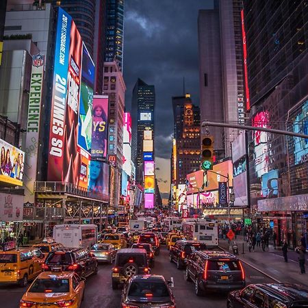 Ameritania At Times Square Hotel New York Exterior foto